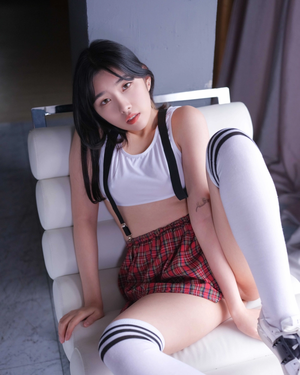 Ảnh gái xinh vú to mang nét đẹp sexy quyến rũ đầy sức hút