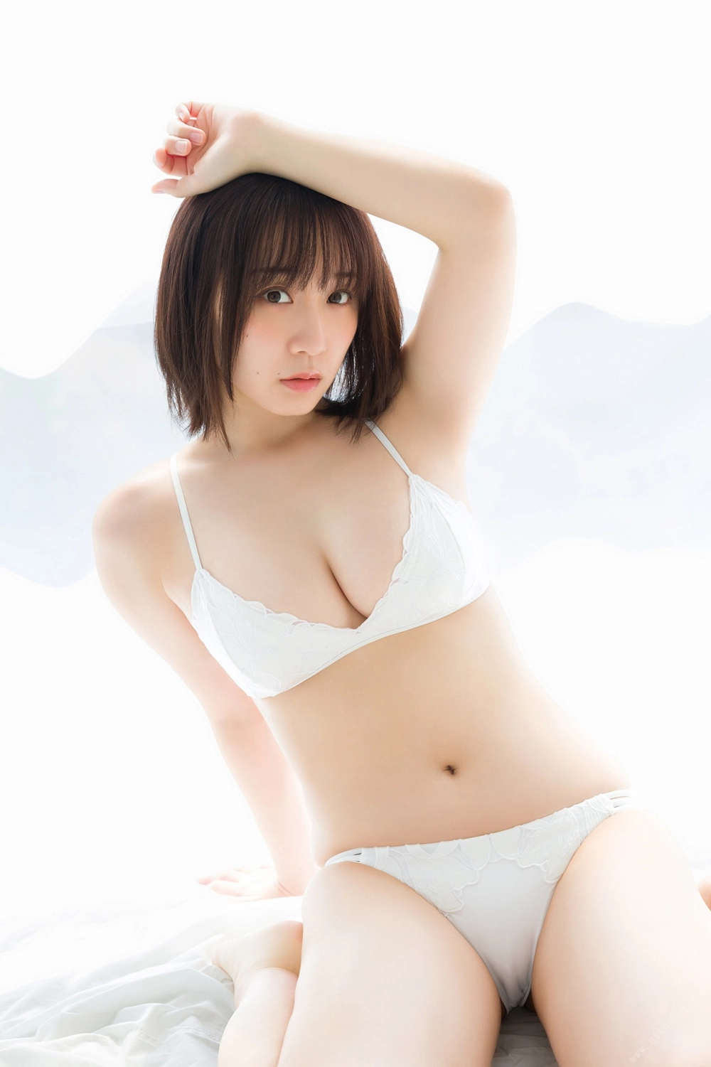 Ảnh gái xinh lộ vú thay bằng nét đẹp táo bạo sexy đầy sức hút