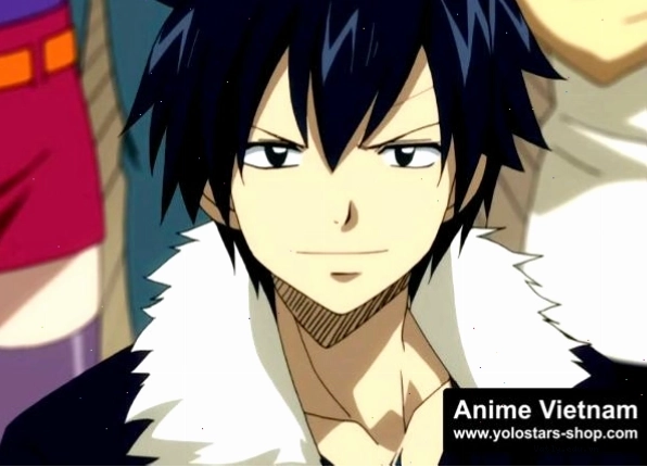 Chàng trai anime với mái tóc bạc và ánh mắt sắc bén