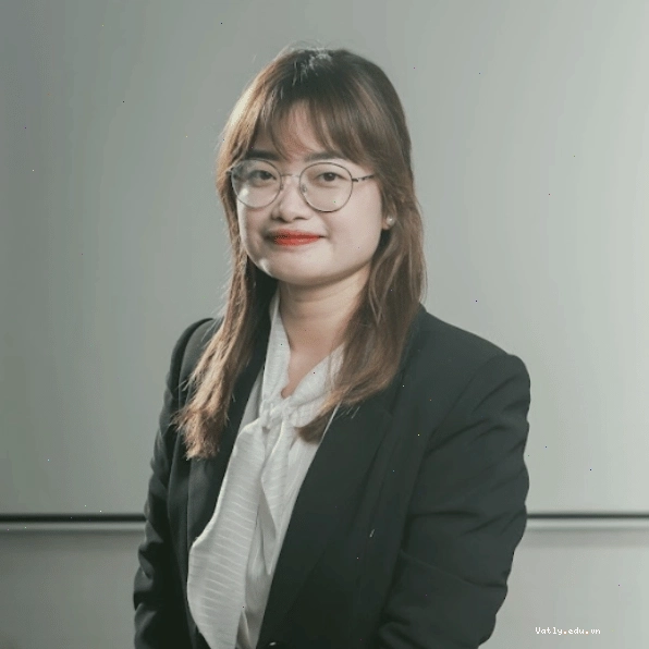 Cô Trần Thị Thùy Trang - Chuyên viên Hành chính tại The Dewey Schools