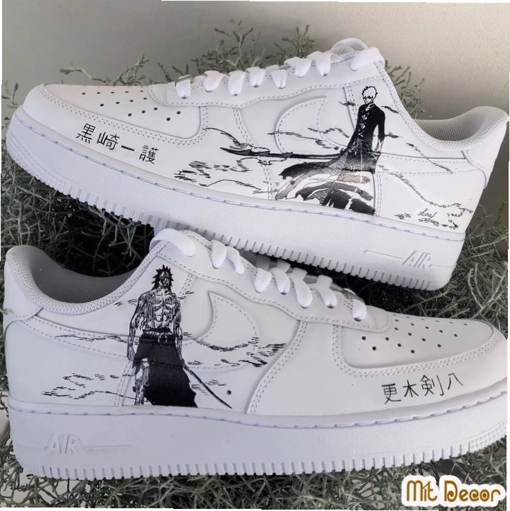 Custom giày theo phong cách truyện tranh anime