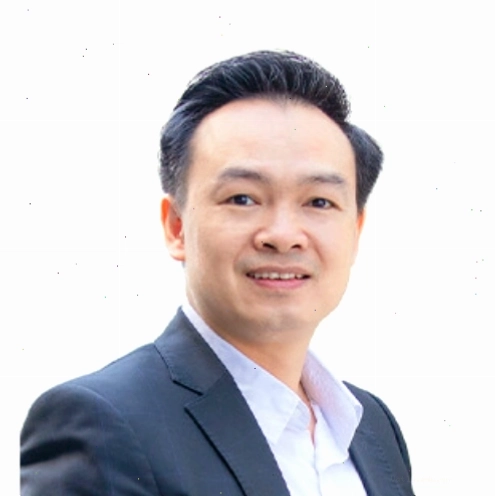 Thầy Trần Mạnh Tùng, giảng viên hóa học