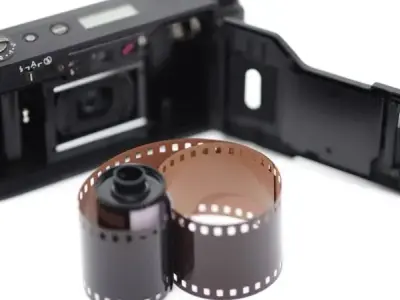 Sự tạo ảnh trong máy ảnh